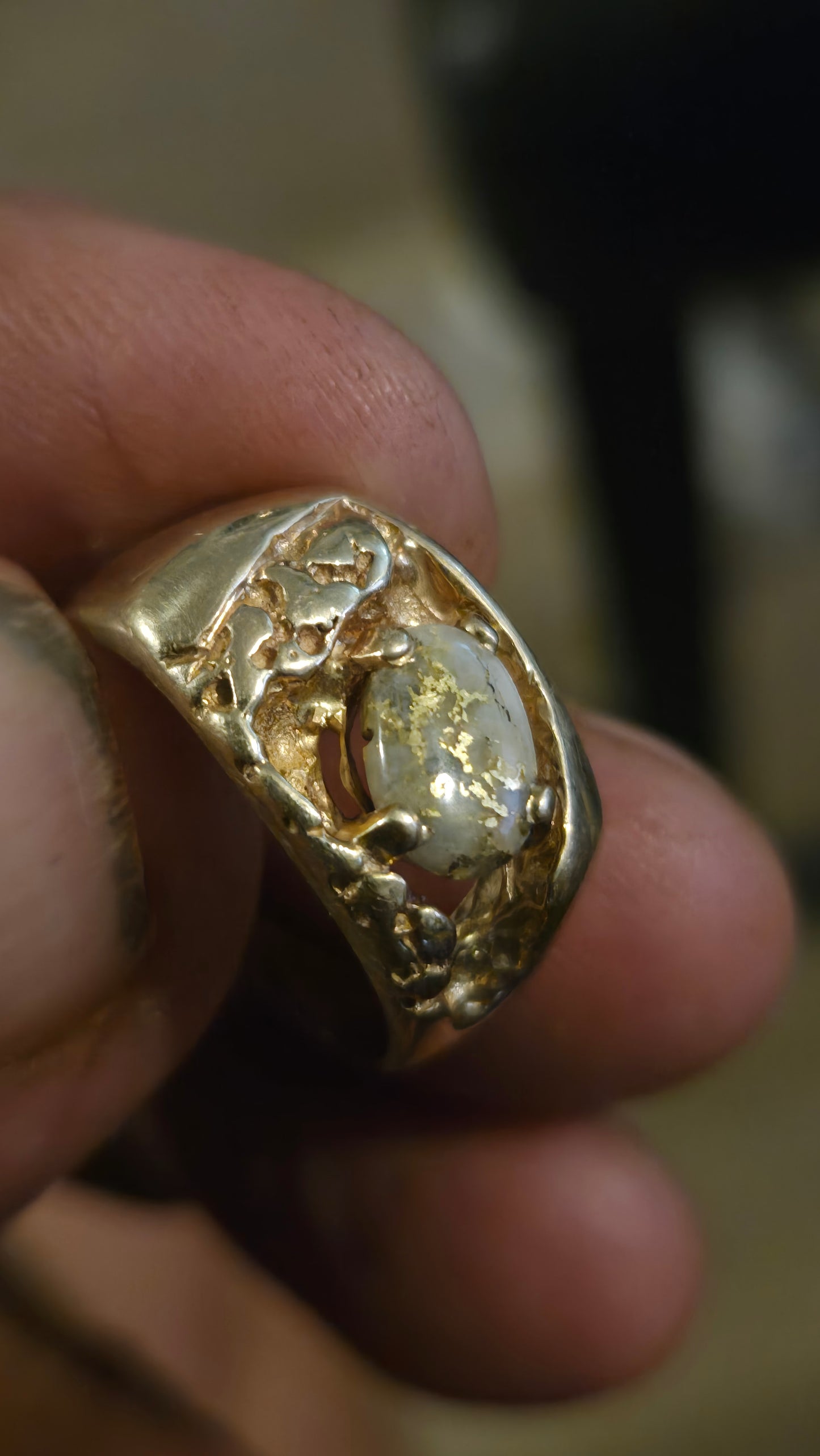 14k gold and gold and quartz ring. Size 8.5 - 6.76 grams