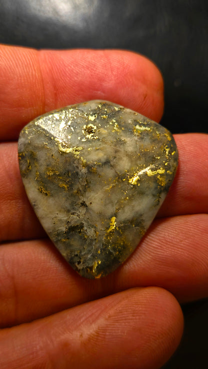Freeform Gold in Quartz Cabochon – 13.38g
