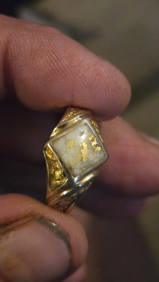 14k gold nugget and quartz gold ring size 11.5 - 11.59 grams