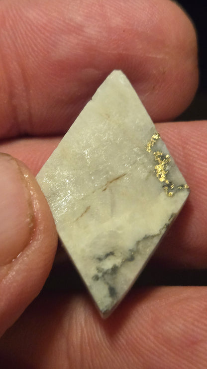 Ace of Gold – Diamond-Cut Polished Gold-in-Quartz Cabochon | 32x20x5.5 mm | 4.9g