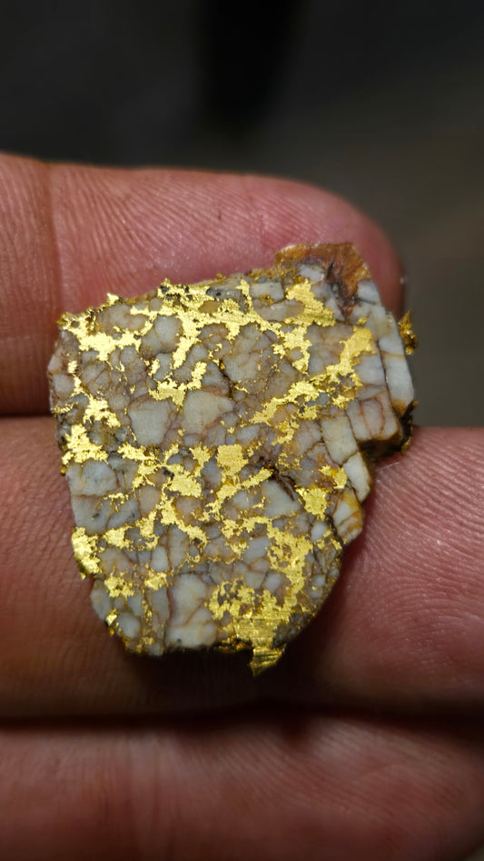 White quartz and gold slab - 7.45 grams - 3.57 mm - Mexico