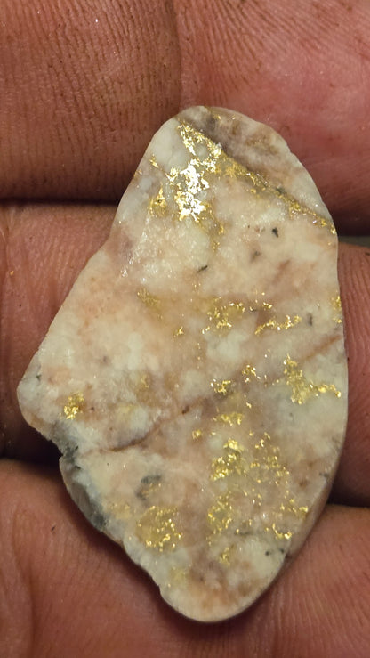Rose color quartz and gold slab - 5.17 grams - 2.94 mm