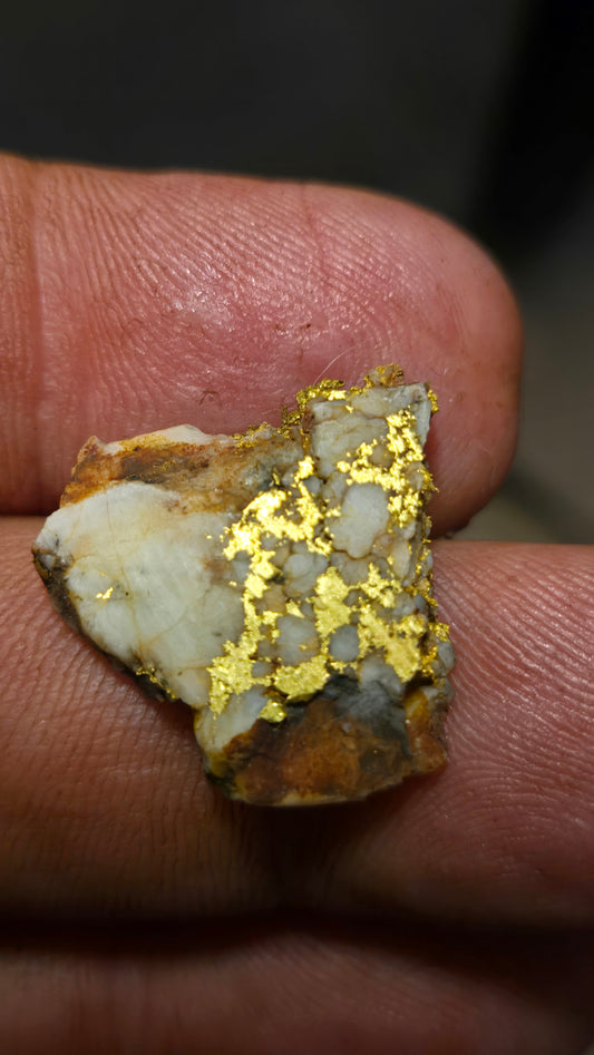 White quartz and gold slab - 3.47 grams - 3.34 mm - Mexico